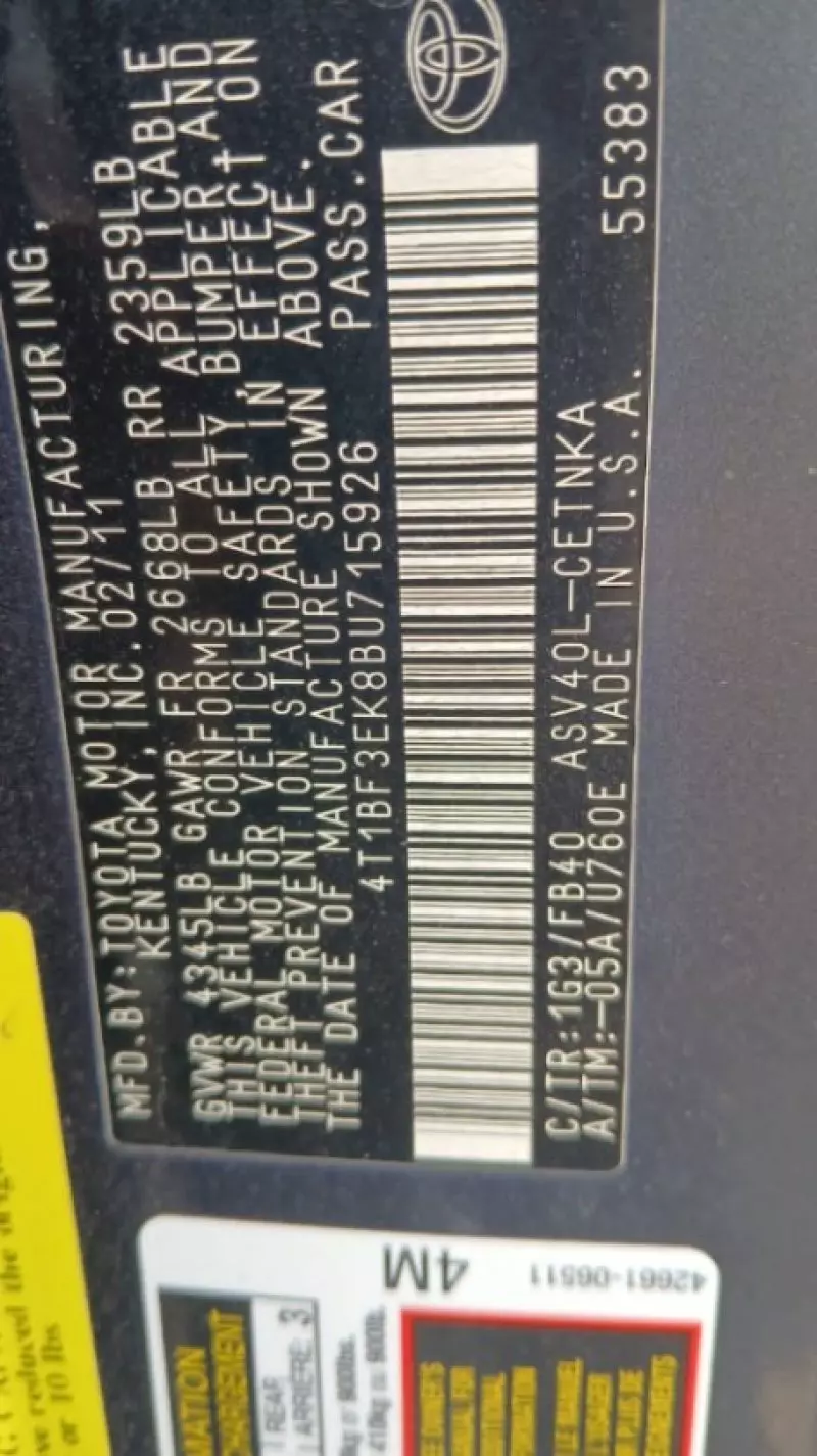 Toyota Camry   - 2011