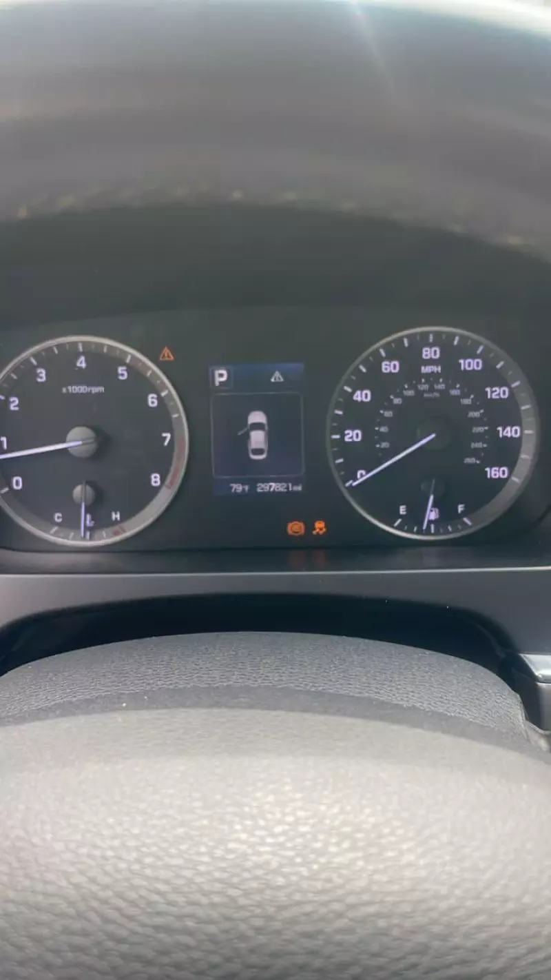 Hyundai Sonata   - 2015