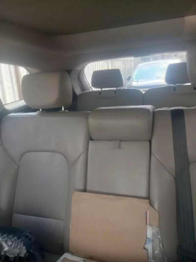 Hyundai Santa Fe   - 2014