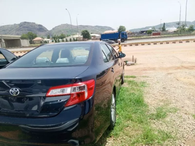 Toyota Camry   - 2012
