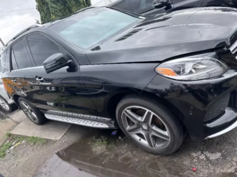 Mercedes-Benz GLE 350   - 2016