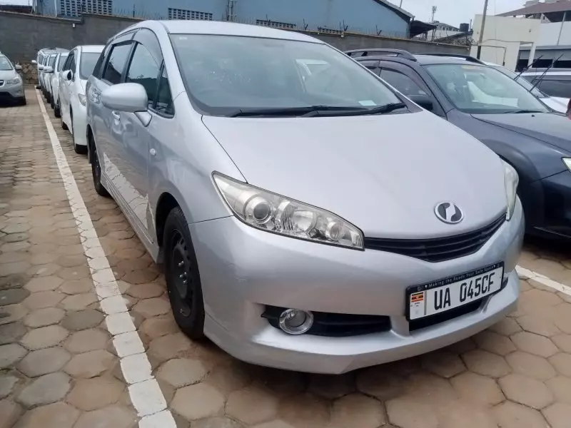 Toyota Wish   - 2011
