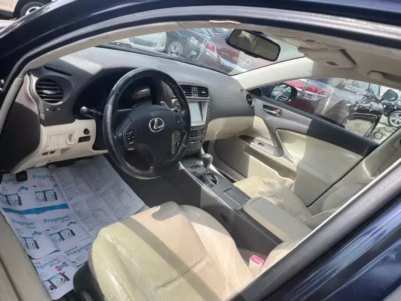 Lexus IS 250   - 2009