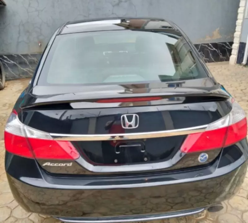 Honda Accord   - 2015