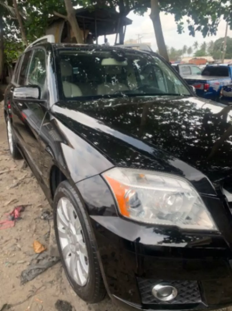 Mercedes-Benz GLK 350   - 2012