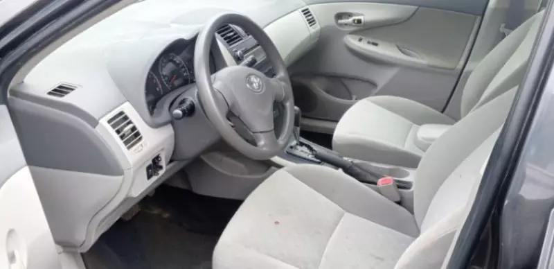 Toyota Corolla   - 2009