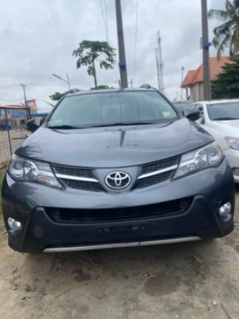 Toyota RAV4   - 2014