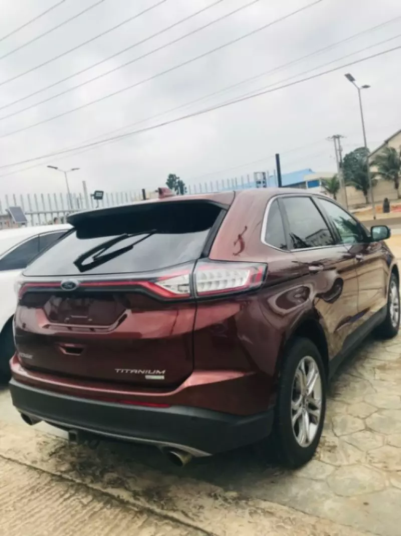 Ford Edge   - 2016