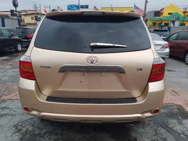 Toyota Highlander   - 2008