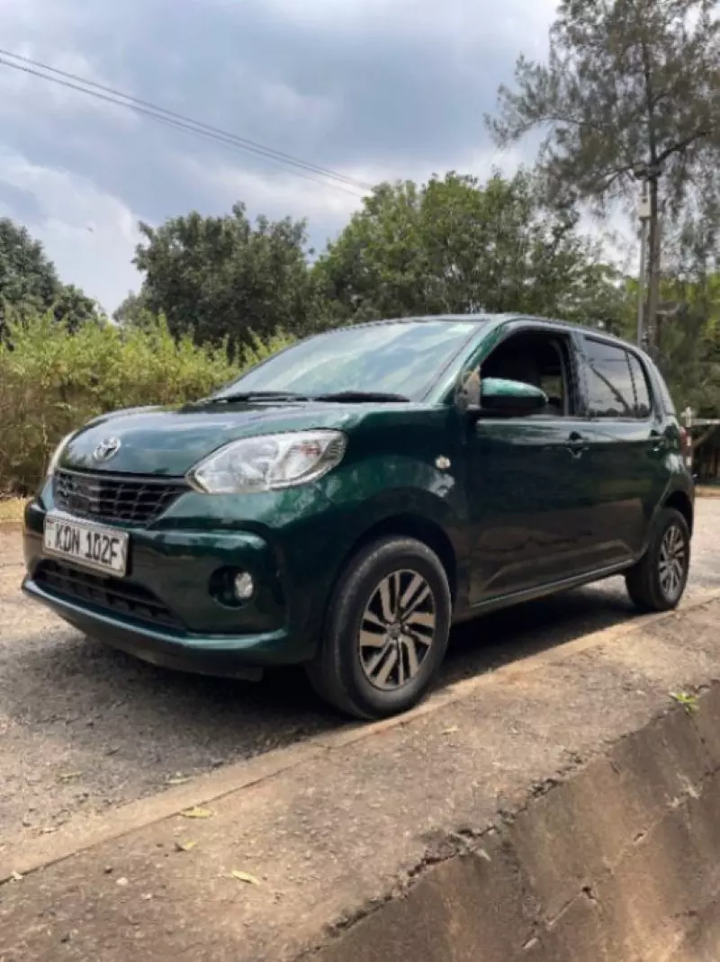 Toyota Passo   - 2016