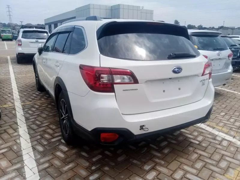 Subaru Outback - 2016