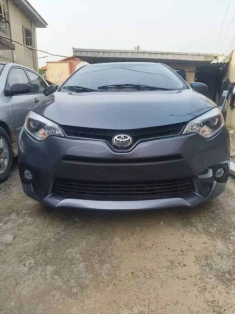 Toyota Corolla   - 2015