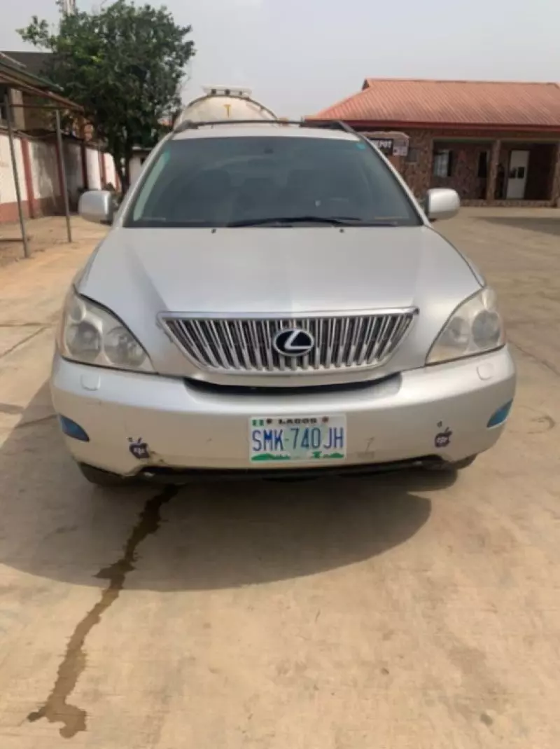 Toyota Camry   - 2013