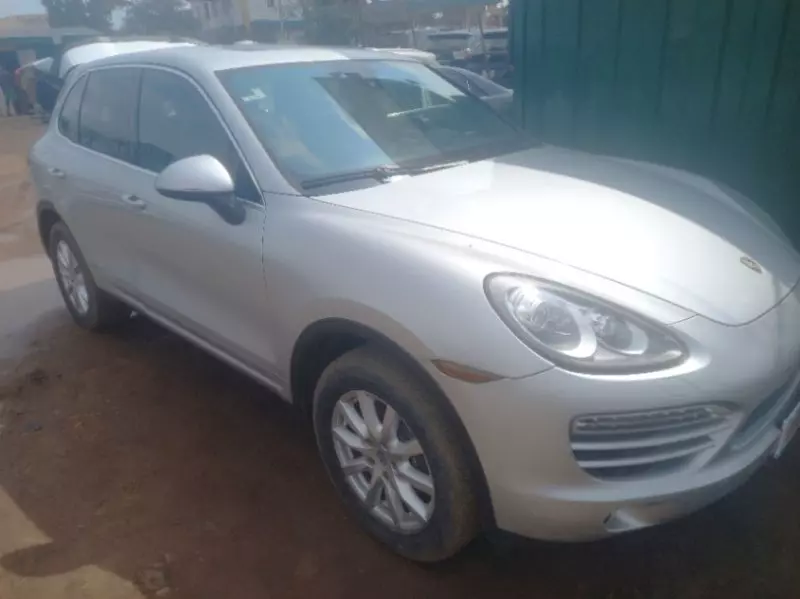 PORSCHE Cayenne - 2013