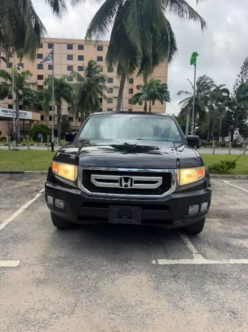 Honda Ridgeline   - 2009