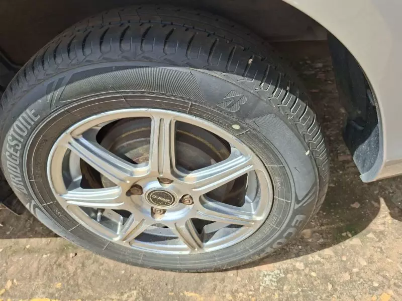 Toyota Fielder    - 2012