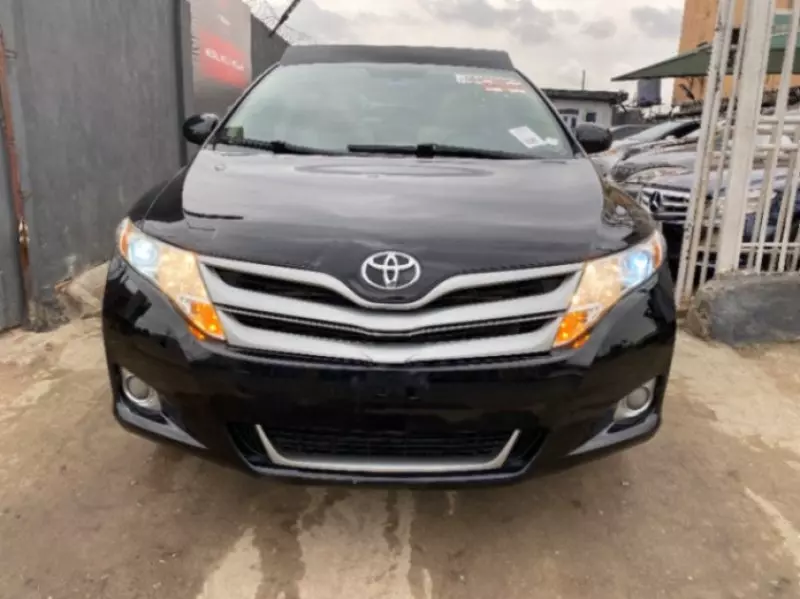 Toyota Venza   - 2010