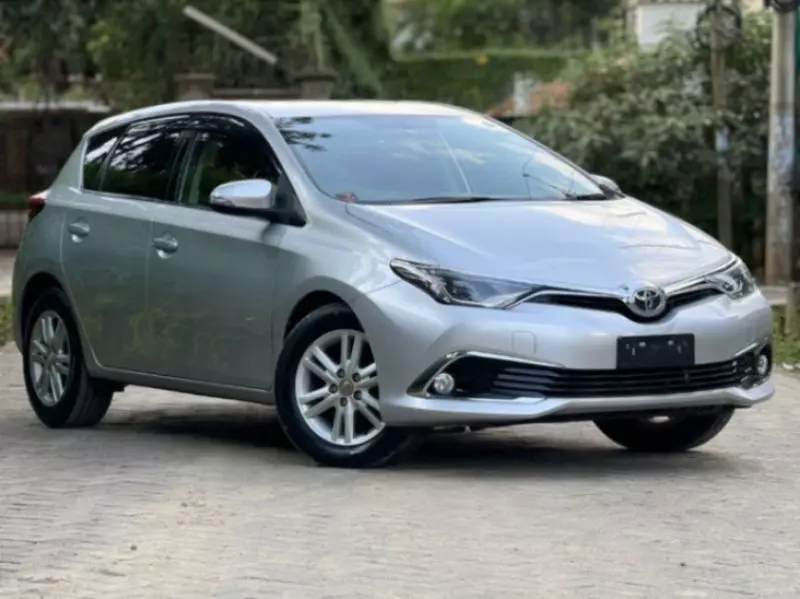 Toyota Auris   - 2017