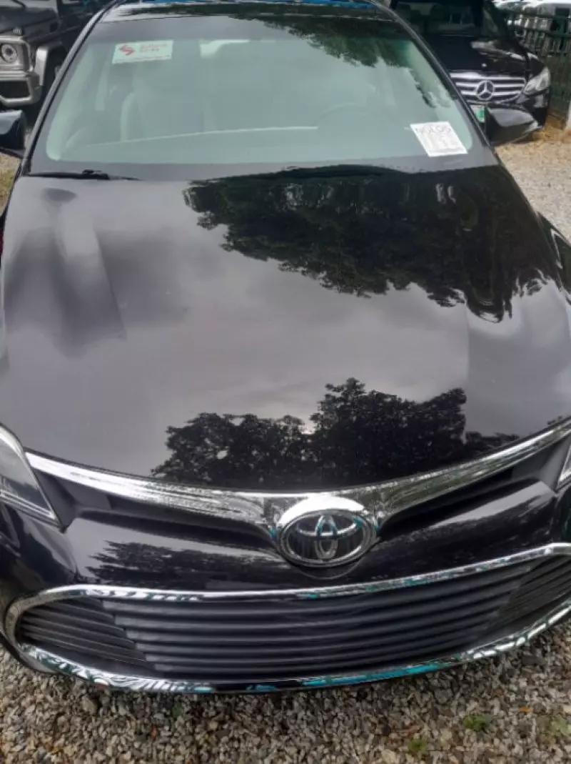 Toyota Avalon   - 2016