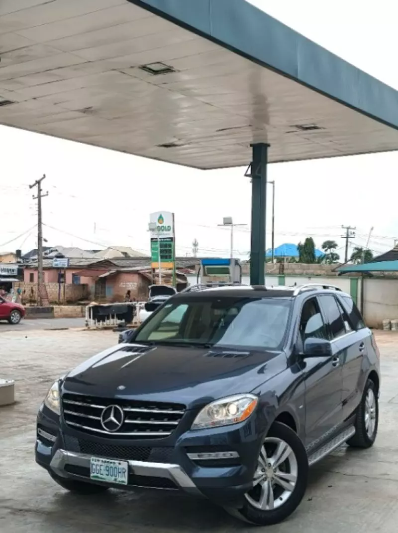 Mercedes-Benz ML 350   - 2012