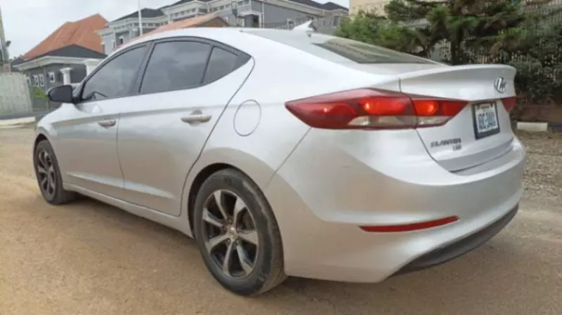 Hyundai Elantra   - 2017