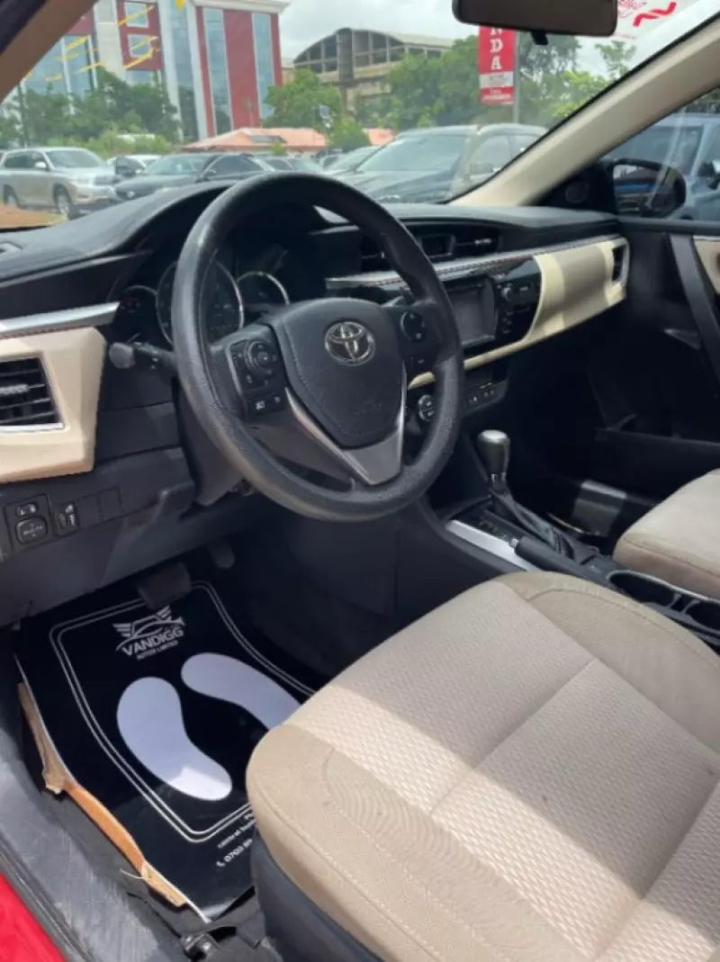 Toyota corolla   - 2015