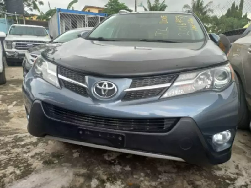 Toyota RAV 4   - 2014