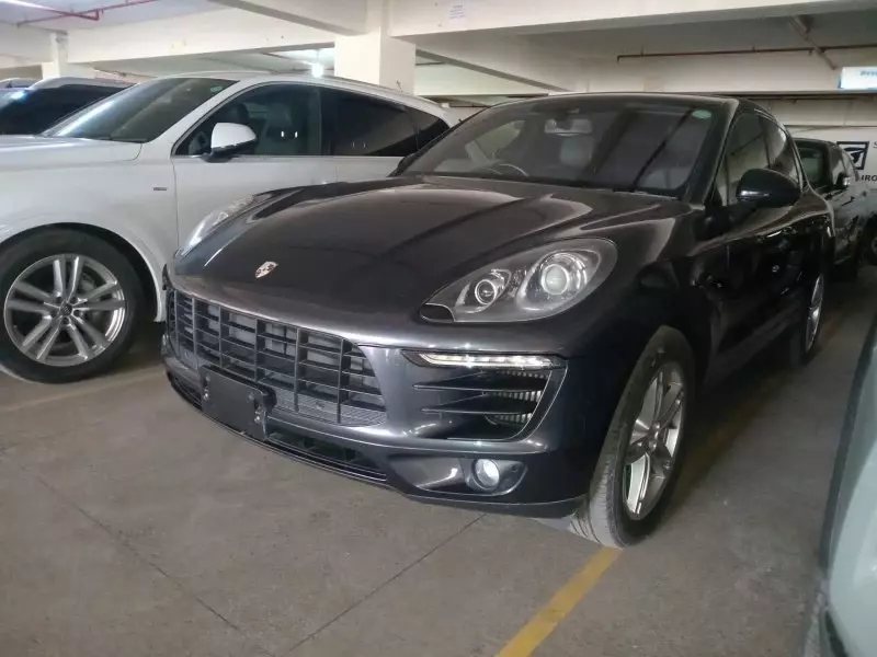 PORSCHE Macan   - 2017