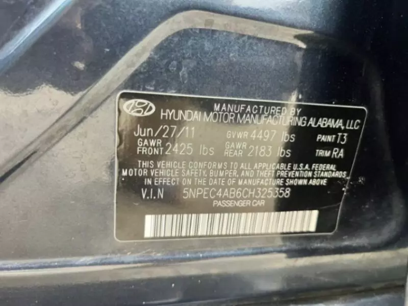 Hyundai Sonata   - 2011