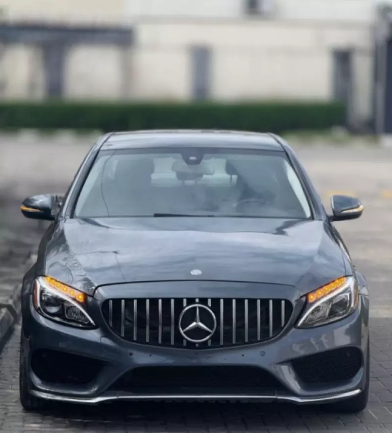Mercedes-Benz C 300   - 2015