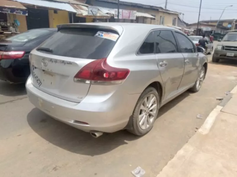 Toyota Venza   - 2013
