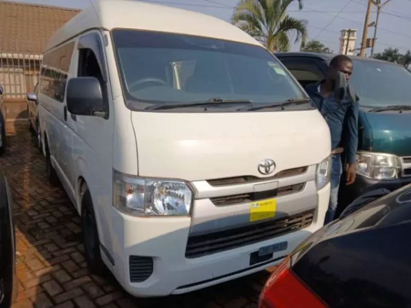 Toyota Hiace   - 2018
