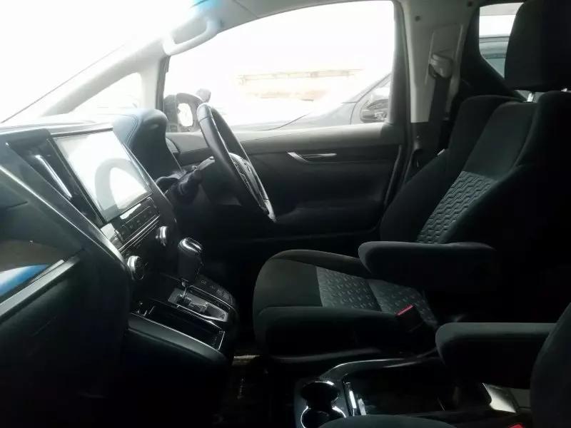 Toyota Alphard   - 2016