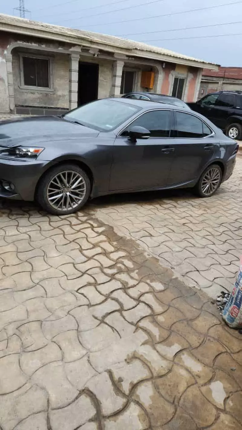 Lexus IS 250   - 2014