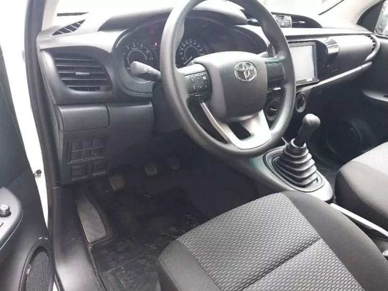 Toyota Hilux   - 2023