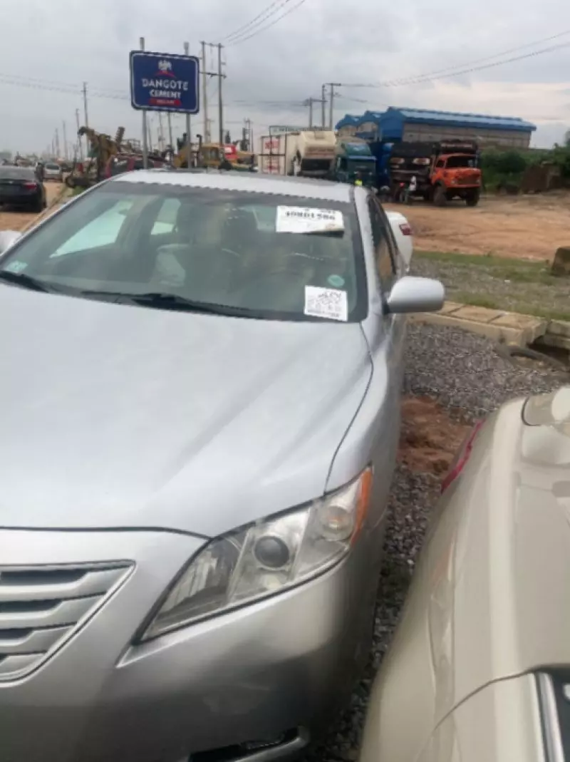 Toyota Camry   - 2007