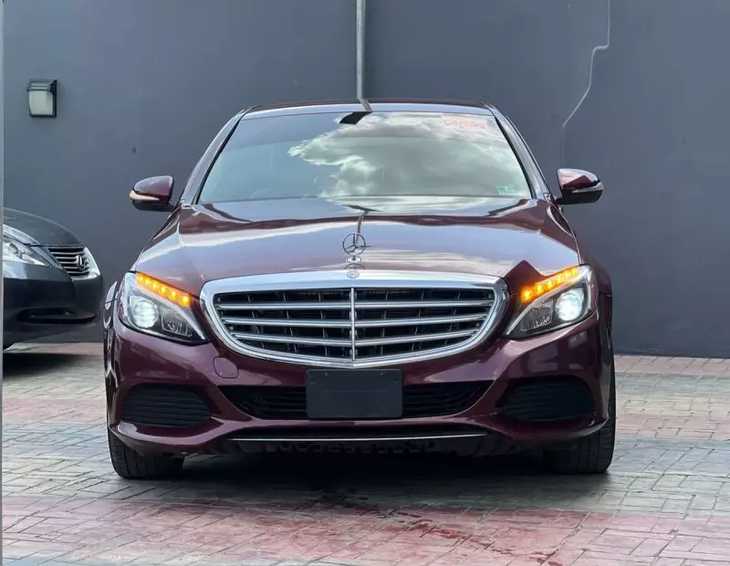 Mercedes-Benz C 300   - 2016