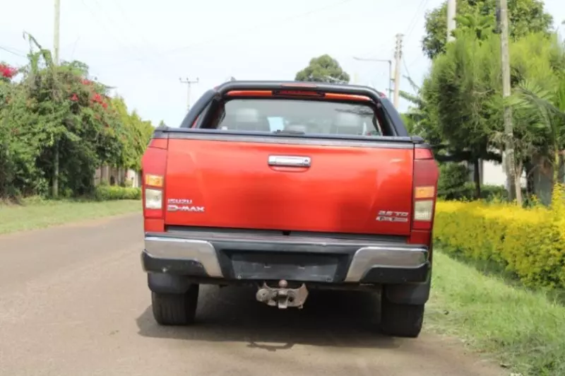 Isuzu D-Max   - 2015