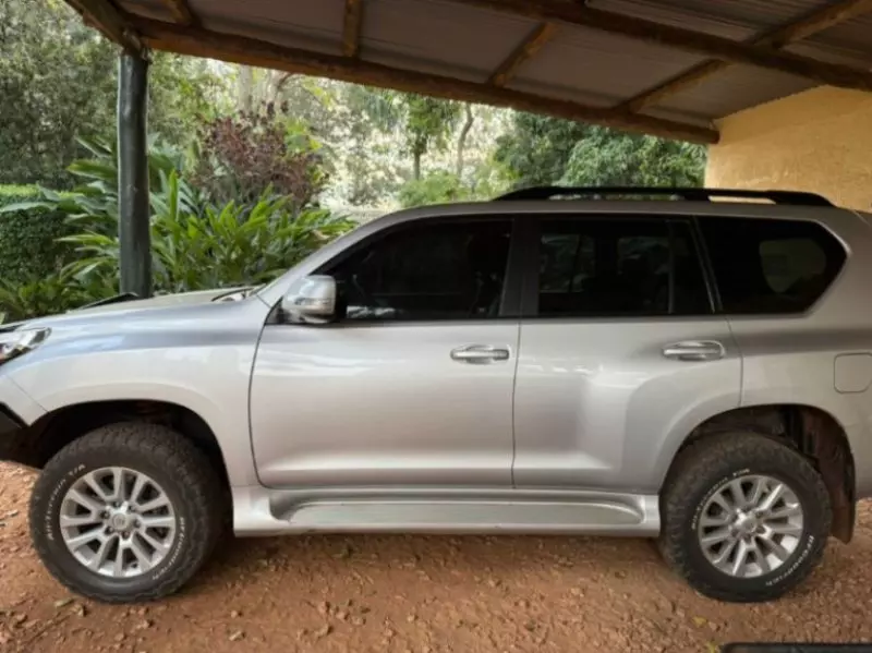 Toyota Landcruiser Prado   - 2015