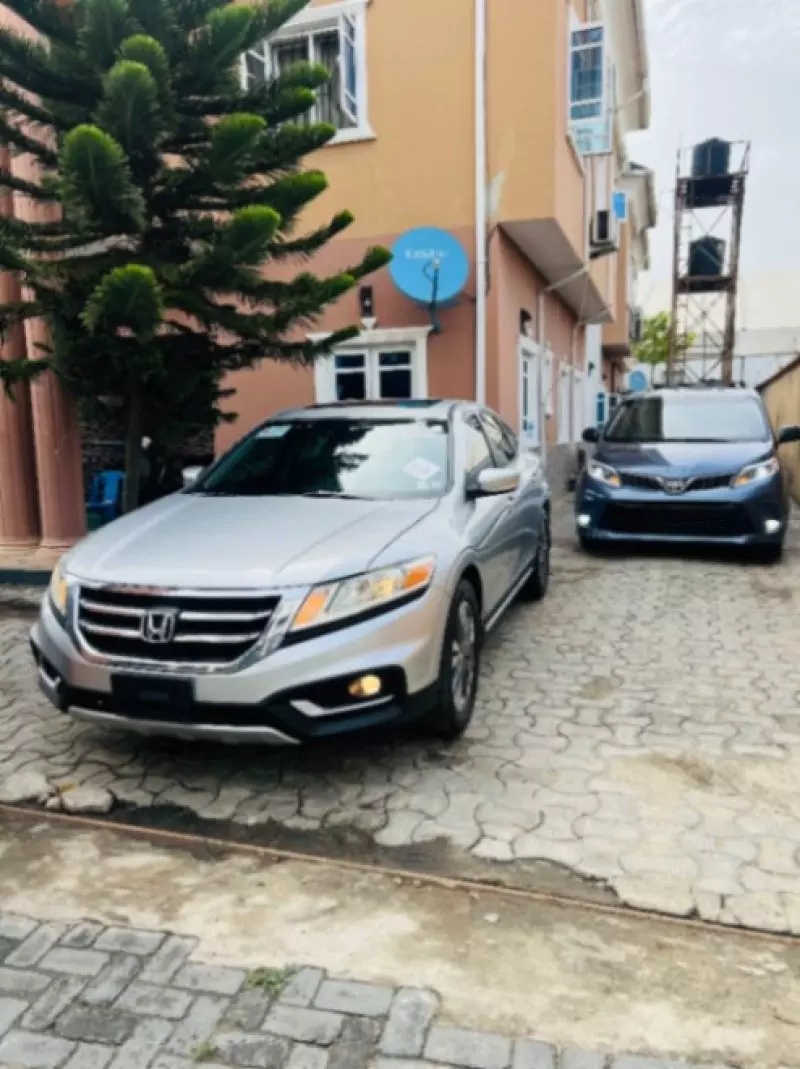 Honda Crosstour - 2014