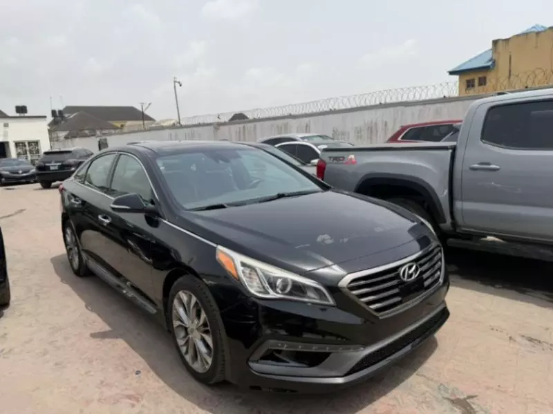 Hyundai Sonata   - 2015
