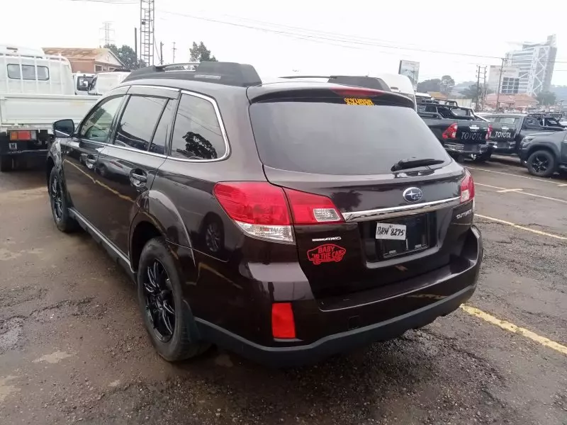 Subaru Outback   - 2014