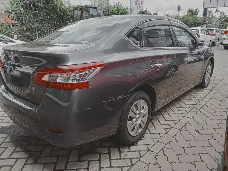 Nissan Sylphy   - 2017