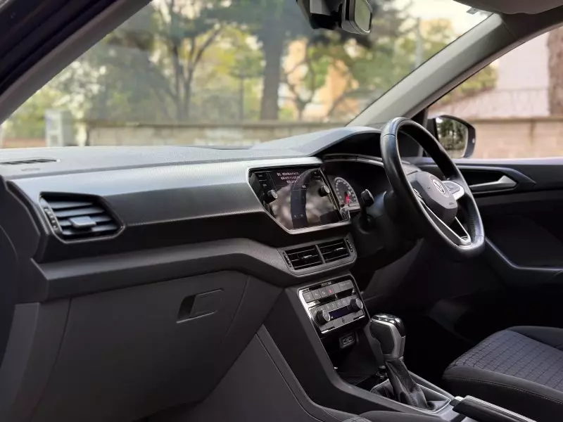 Volkswagen T-Cross   - 2020