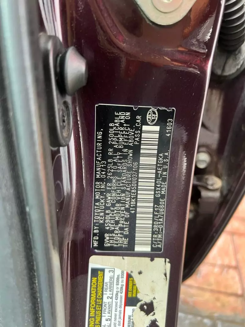 Toyota Avalon   - 2013