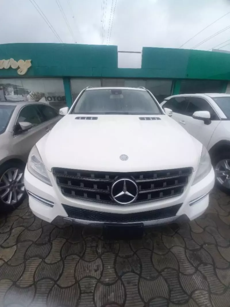 Mercedes-Benz ML 350   - 2012