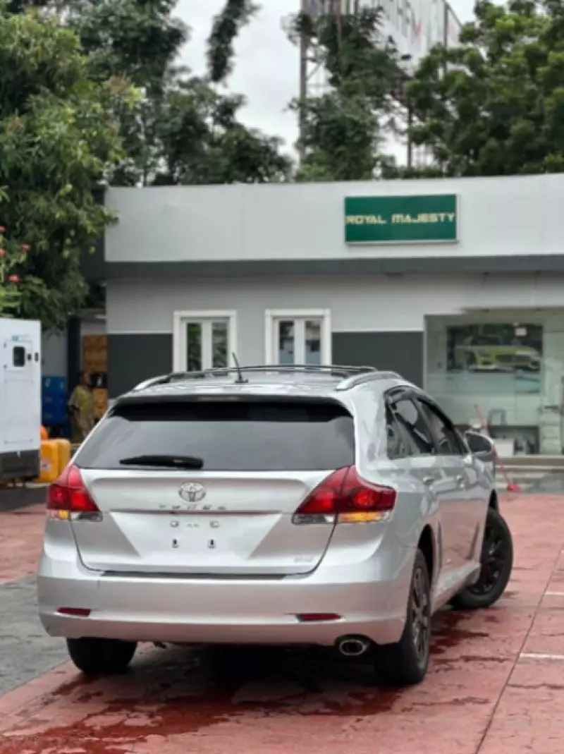 Toyota Venza   - 2013