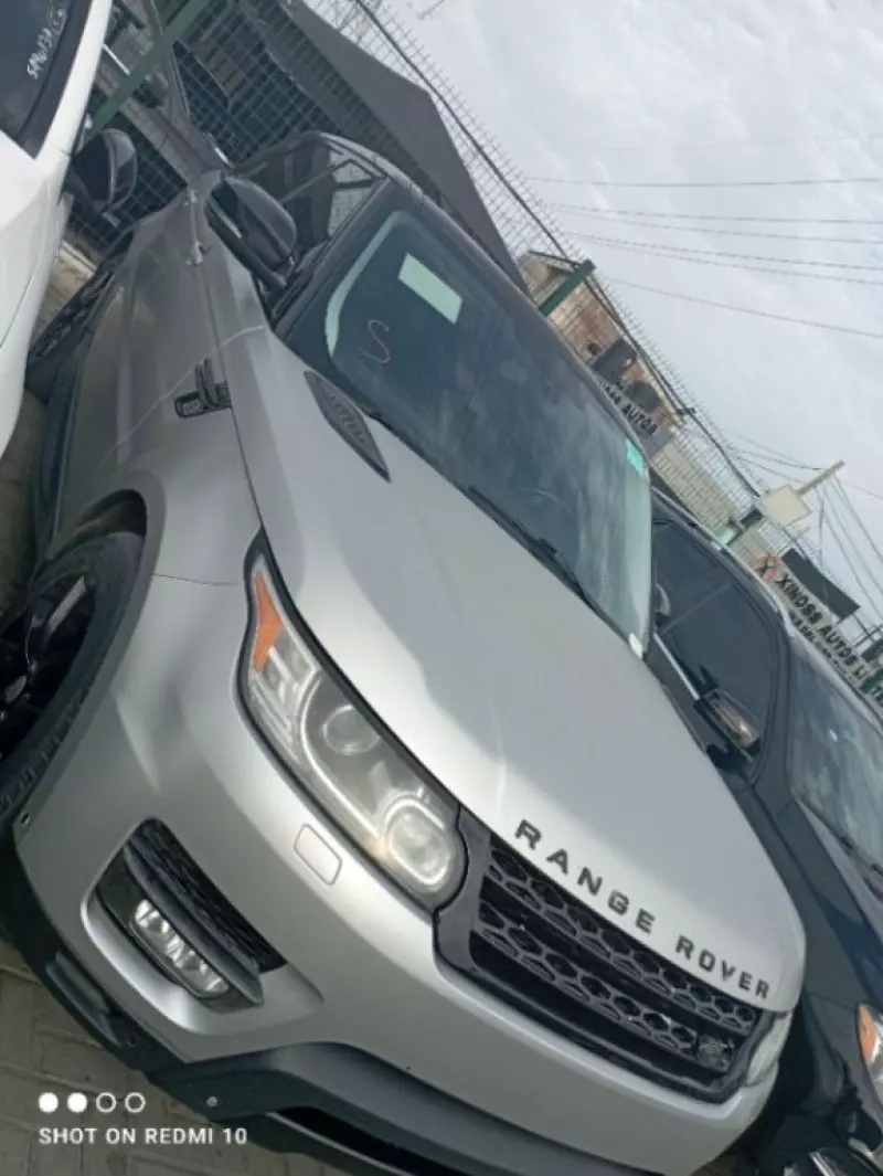 RANGE ROVER Autobiography   - 2015