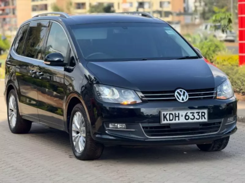 VOLKSWAGEN polo sedadan trend  ba ess   - 2015