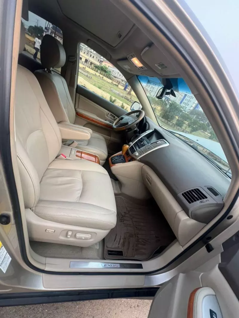 Lexus RX 350   - 2012